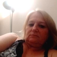 femme  1473162714