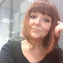 femme  4182073322