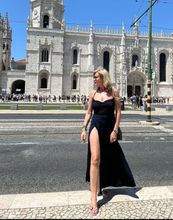 femme  3911596849