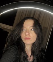 femme  1735863208