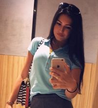 femme  1348621582