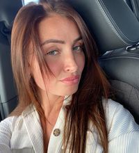 femme  3633744906