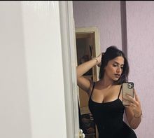 femme  2029854596