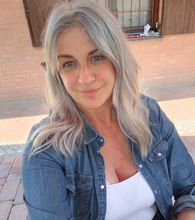 femme  2144416141