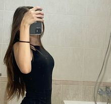 femme  3833068127