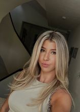 femme  195831149