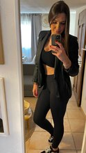 femme  2398458548
