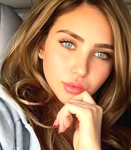 femme  730856899