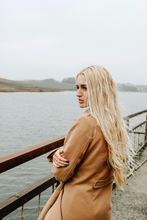 femme  1460774414