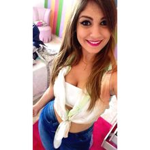 femme  2548050475