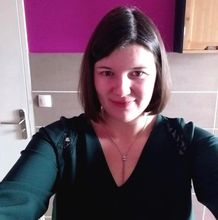 femme  1571766355