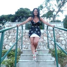 femme  1526095311
