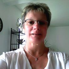 femme  3623927076