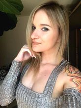 femme  1083797465