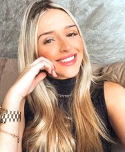 femme  4043074378