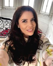 femme  1513492050