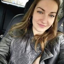 femme  3716725183