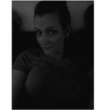 femme  1477862985