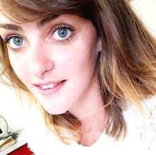 femme  1735358534