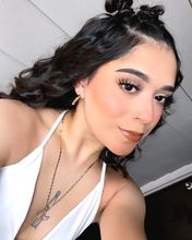femme  3589493039
