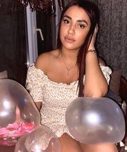 femme  2138023863