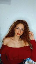 femme  1080213836
