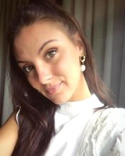 femme  2145521148