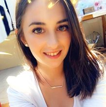 femme  721564579