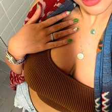femme  2066279097