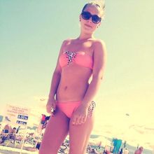 femme  3137071847