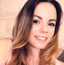 femme  1793123042