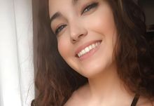 femme  4212292757