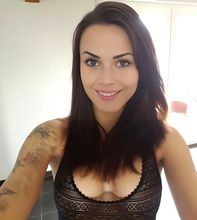 femme  3811232979