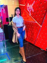 femme  1088833622
