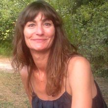 femme  1797590803