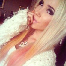 femme  2869585097