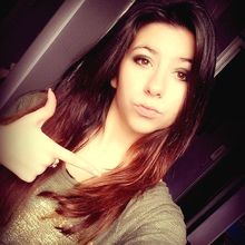 femme  3171998453