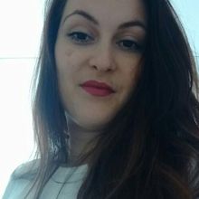 femme  3196756101