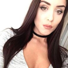femme  2279690066