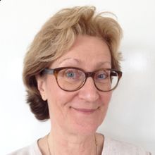femme  2205974665