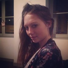 femme  840178011