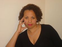 femme  486124804