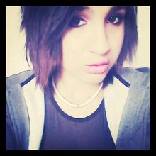 femme  1639570535