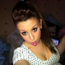 femme  2717952820