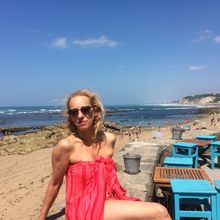 femme  2128356340
