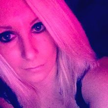 femme  4106319956