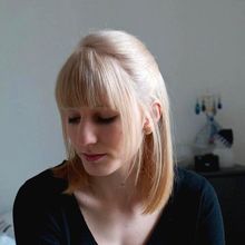 femme  1361468020