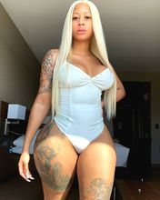 femme  2435720186