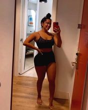 femme  3194868391